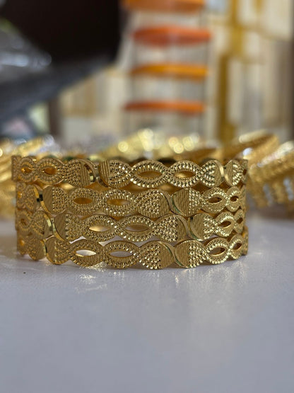 Elegant Golden Bracelet for Women (1 Pair / 2 Pcs)